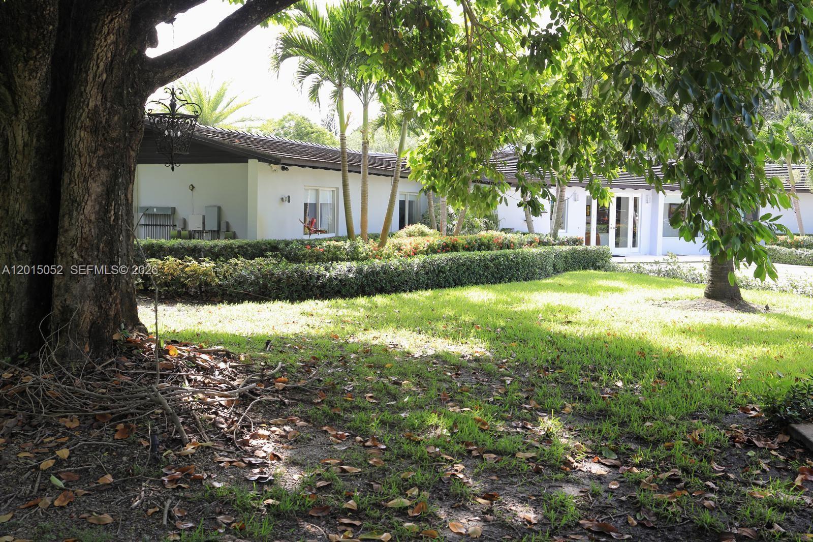 5250 SW 62nd Ave, Miami FL 33155