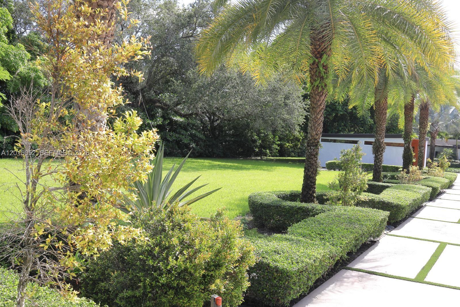 5250 SW 62nd Ave, Miami FL 33155