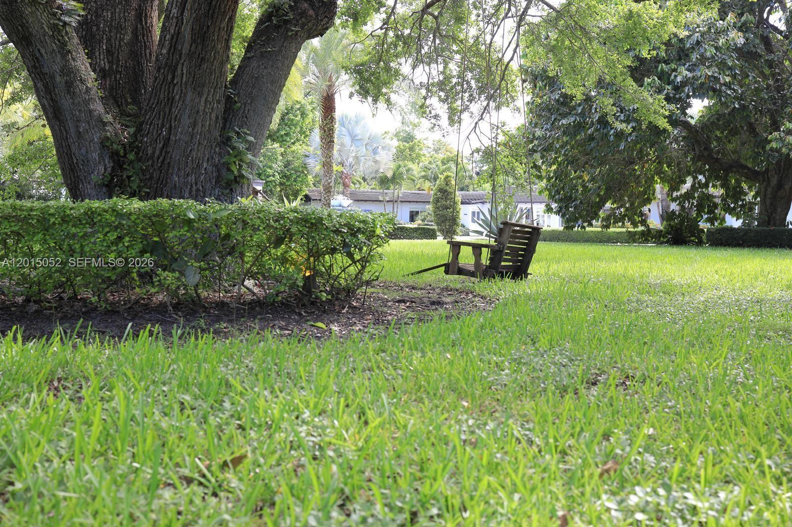5250 SW 62nd Ave, Miami FL 33155