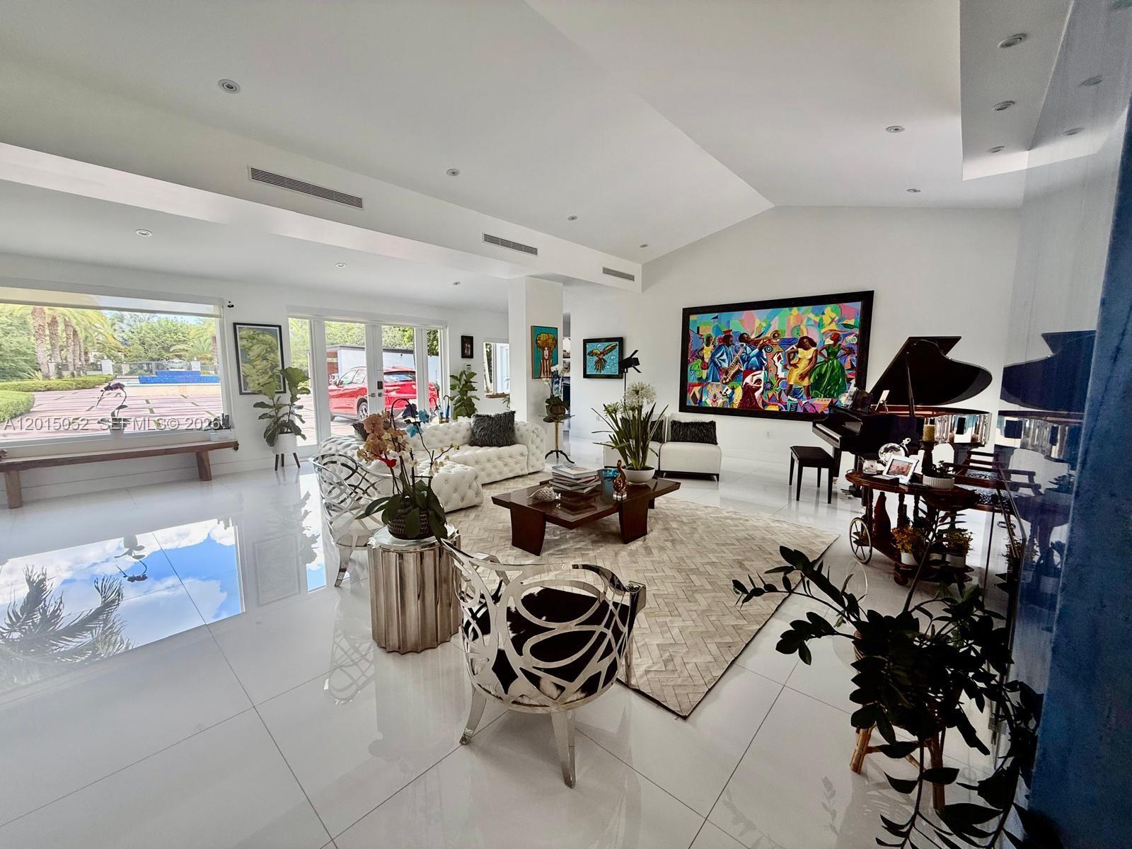5250 SW 62nd Ave, Miami FL 33155