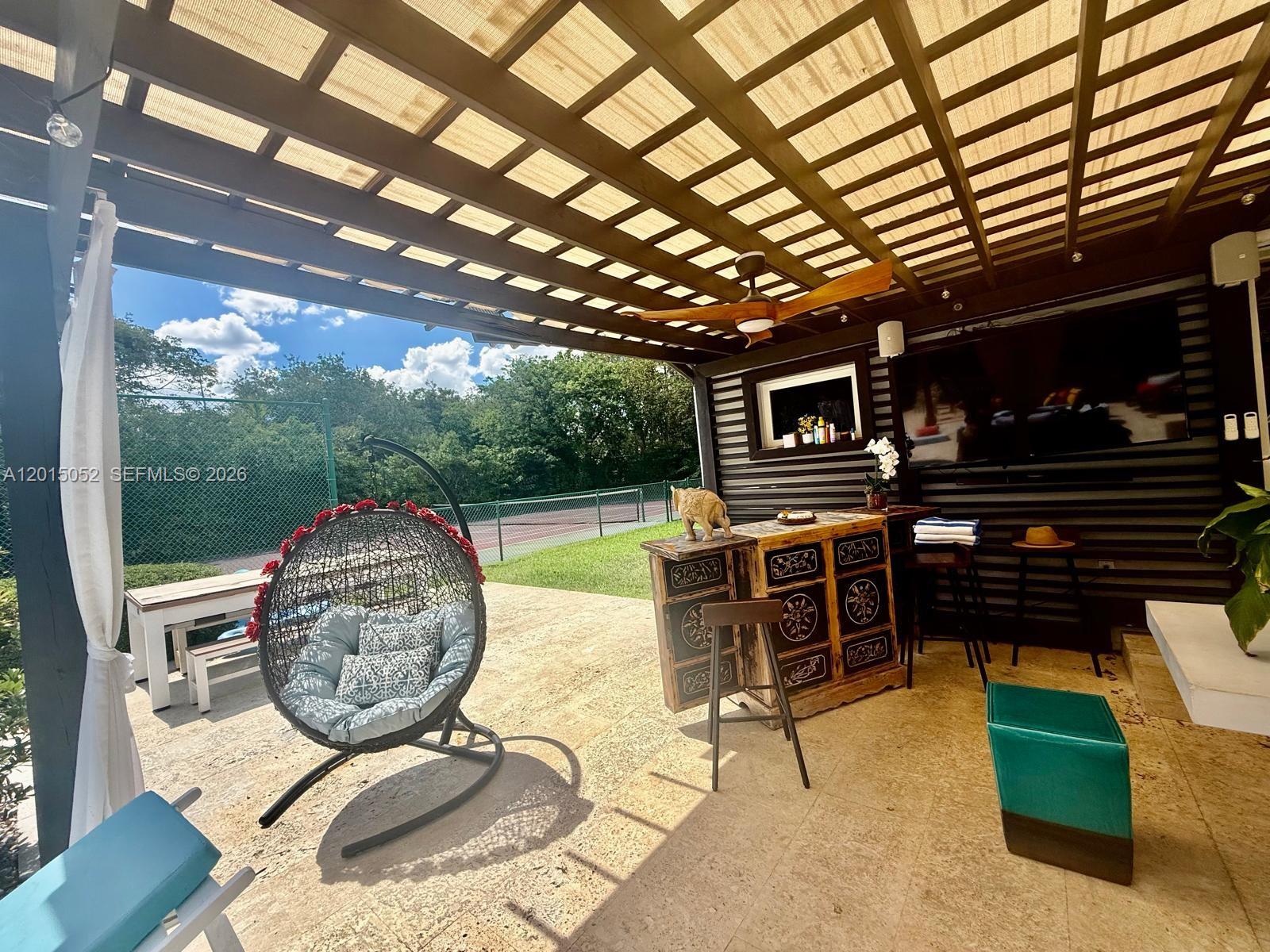 5250 SW 62nd Ave, Miami FL 33155