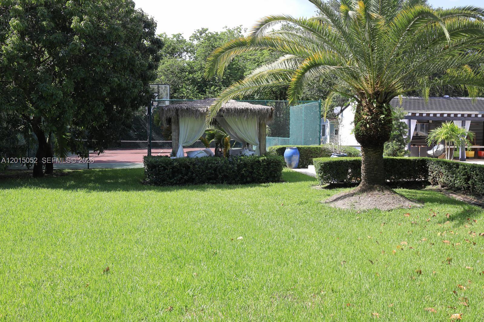 5250 SW 62nd Ave, Miami FL 33155