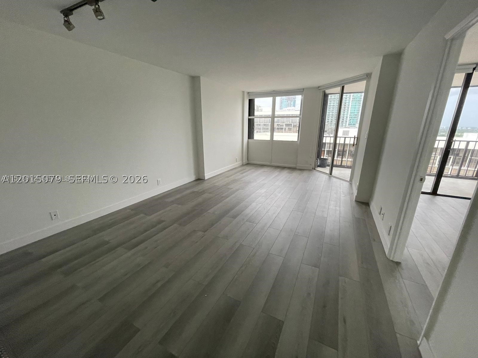 1901 Brickell Ave #B2104, Miami FL 33129