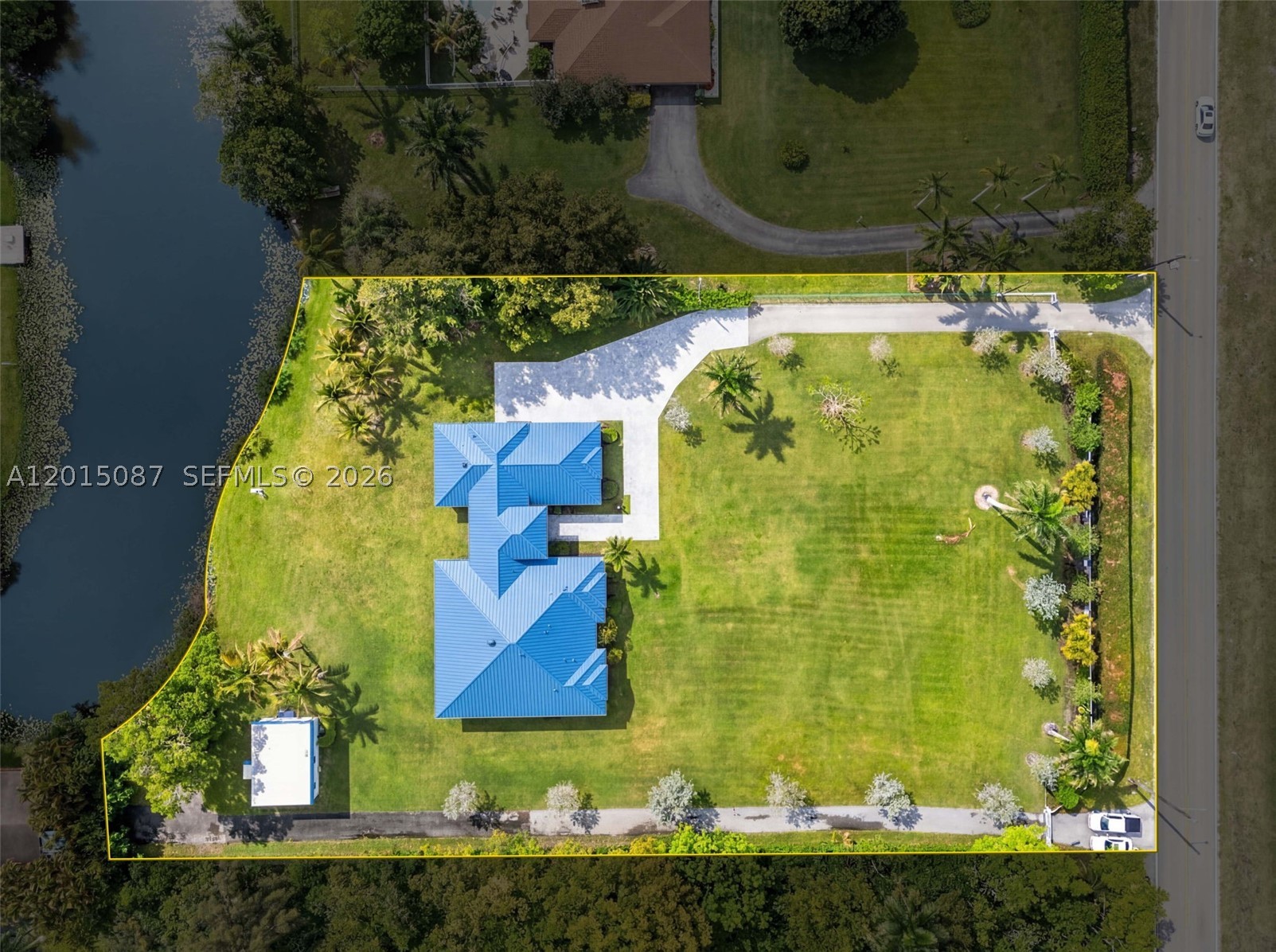 2400 SW 112th Ave, Davie FL 33325