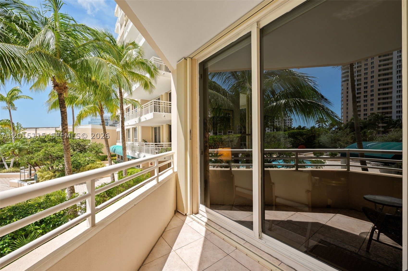 888 Brickell Key Dr #609, Miami FL 33131