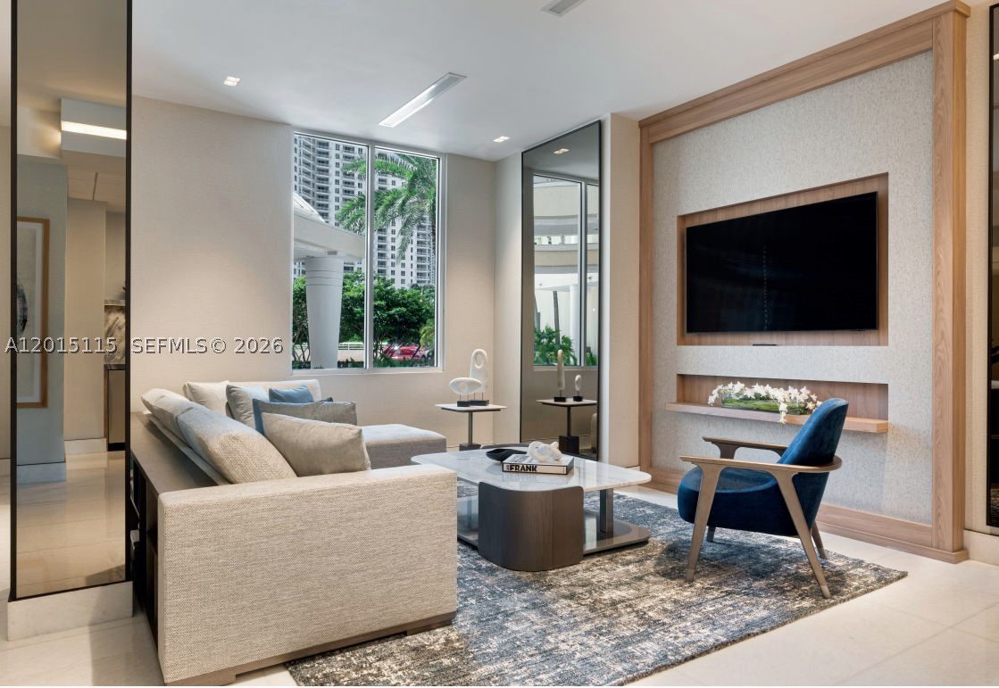 888 Brickell Key Dr #609, Miami FL 33131