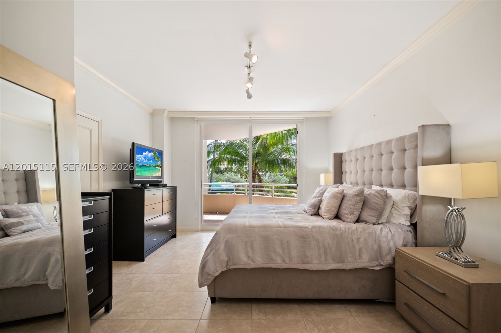 888 Brickell Key Dr #609, Miami FL 33131