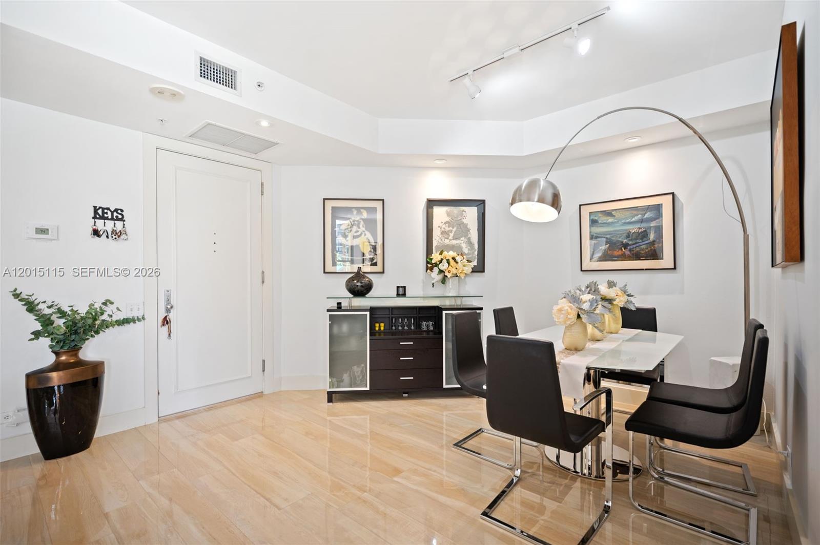 888 Brickell Key Dr #609, Miami FL 33131
