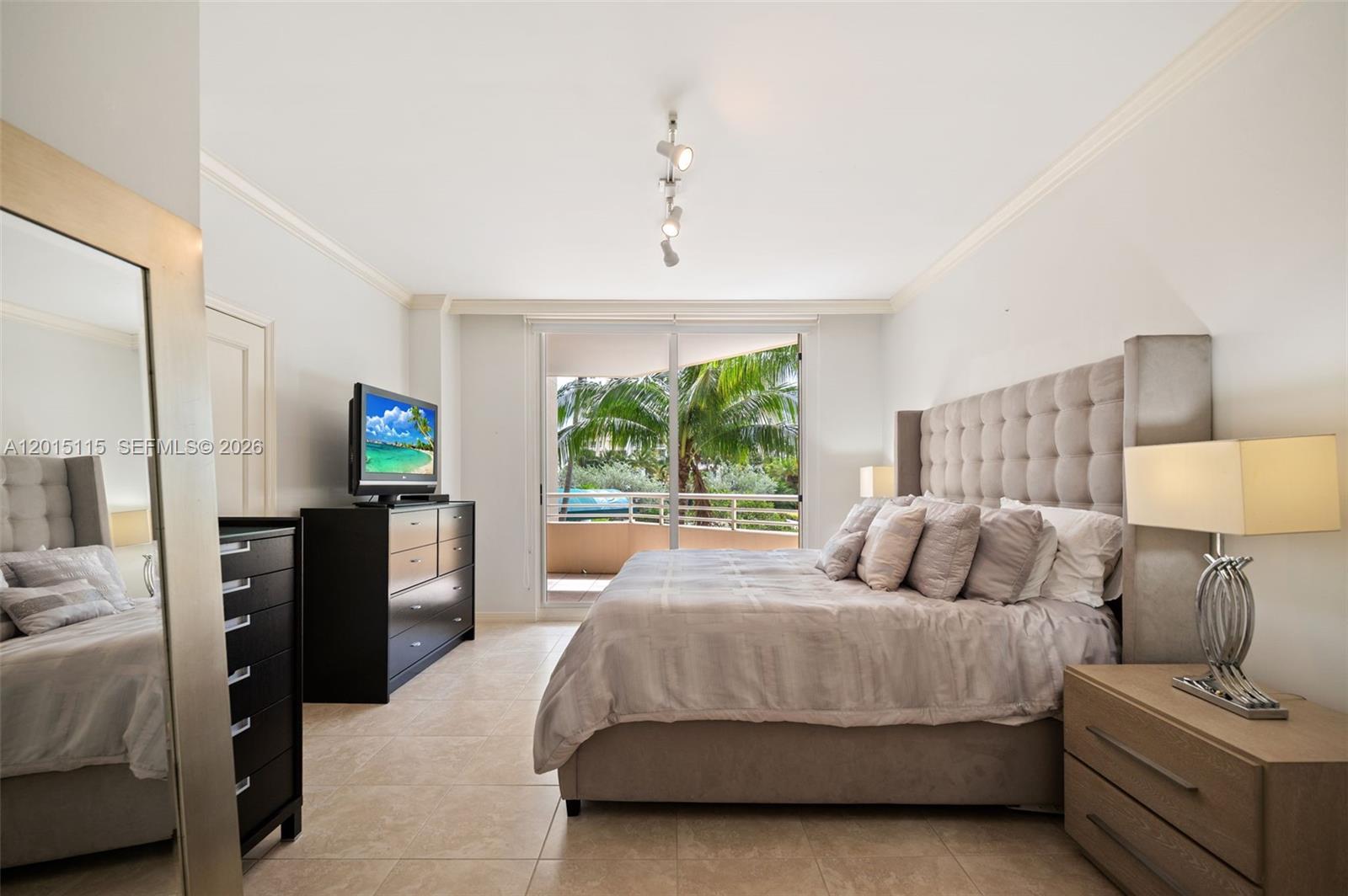 888 Brickell Key Dr #609, Miami FL 33131