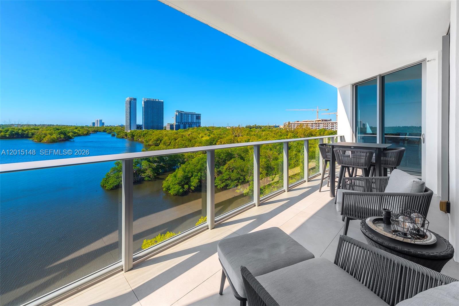 17111 Biscayne Blvd #606, North Miami Beach FL 33160