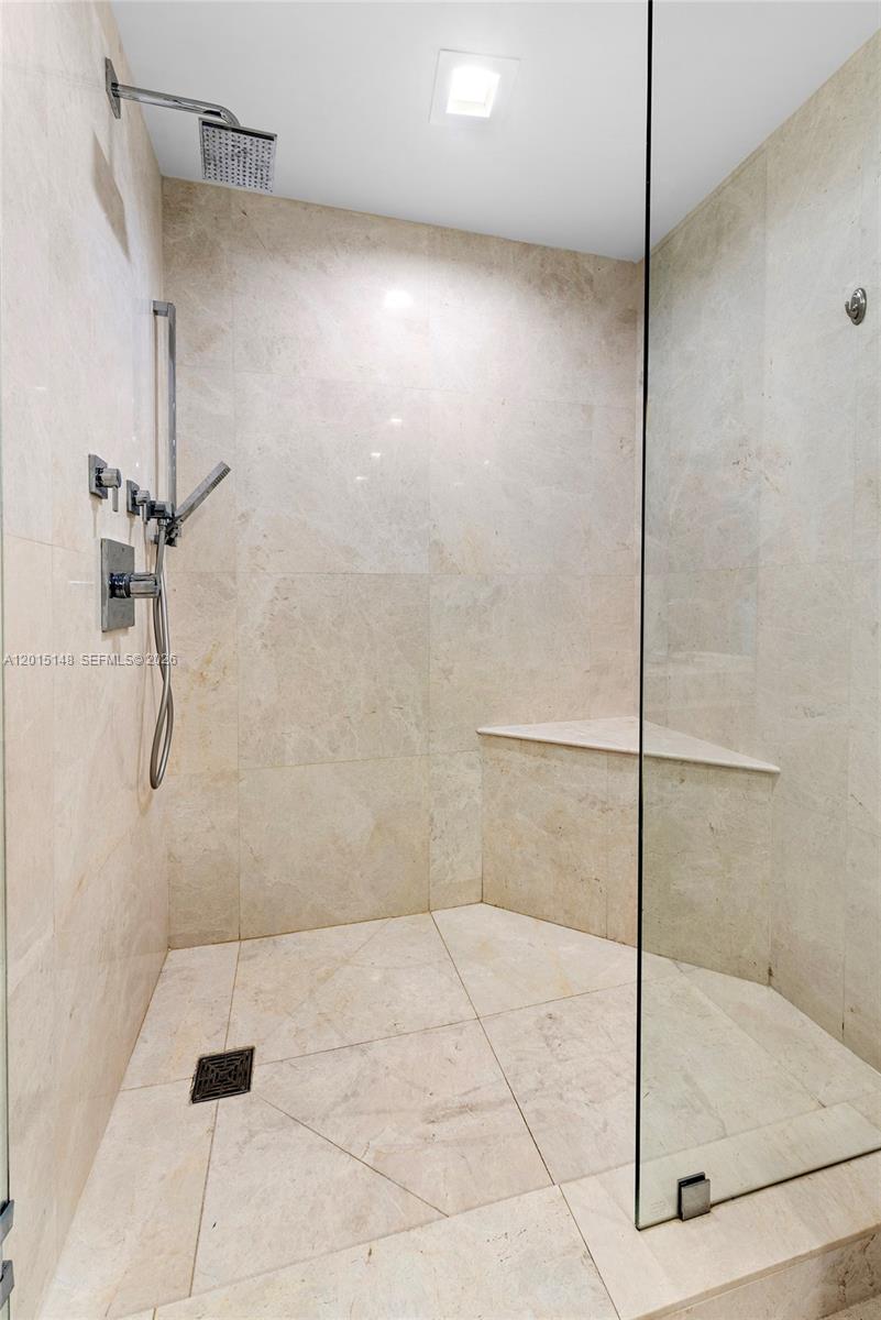 17111 Biscayne Blvd #606, North Miami Beach FL 33160