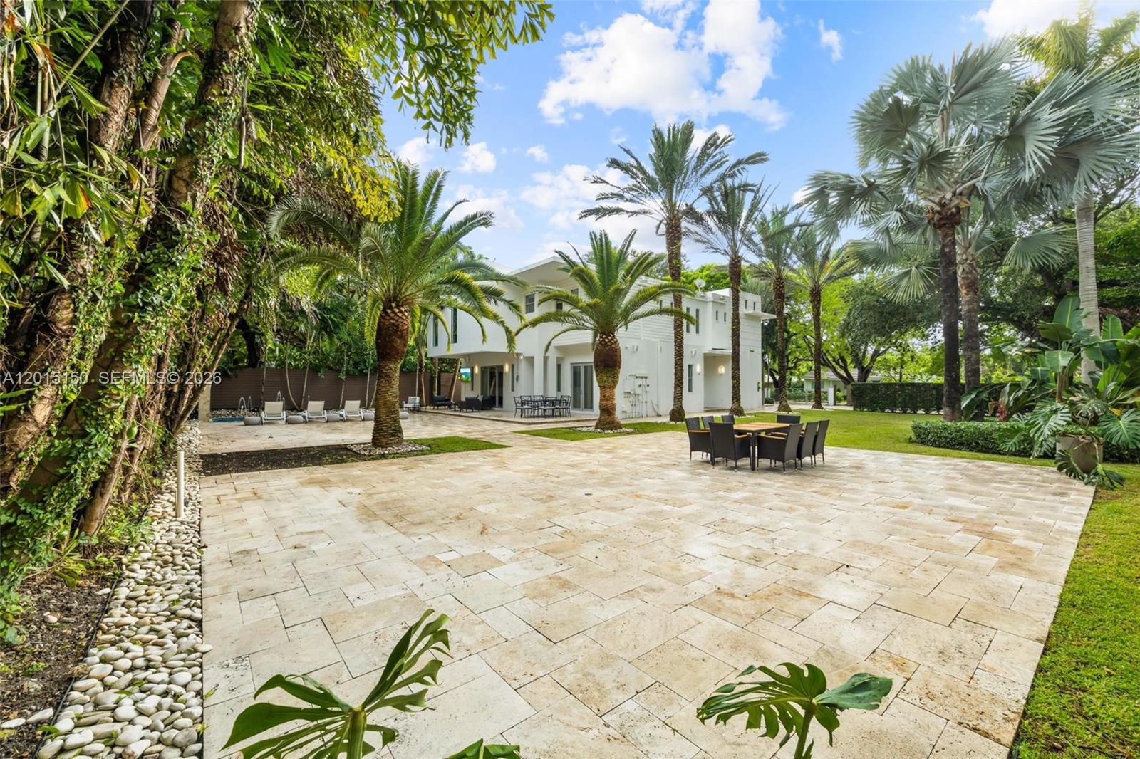 3917 S Le Jeune Rd #-, Miami FL 33146