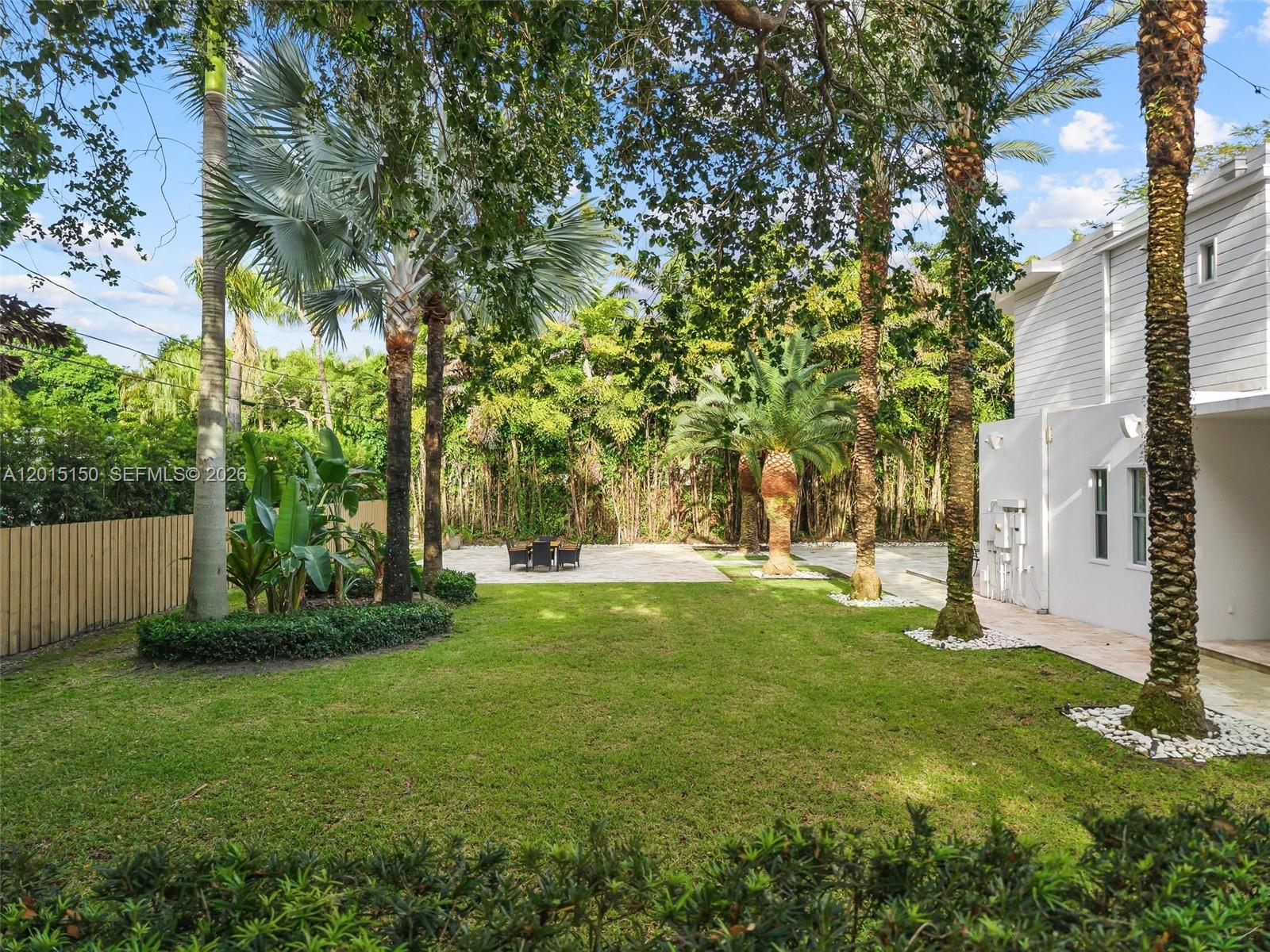 3917 S Le Jeune Rd #-, Miami FL 33146