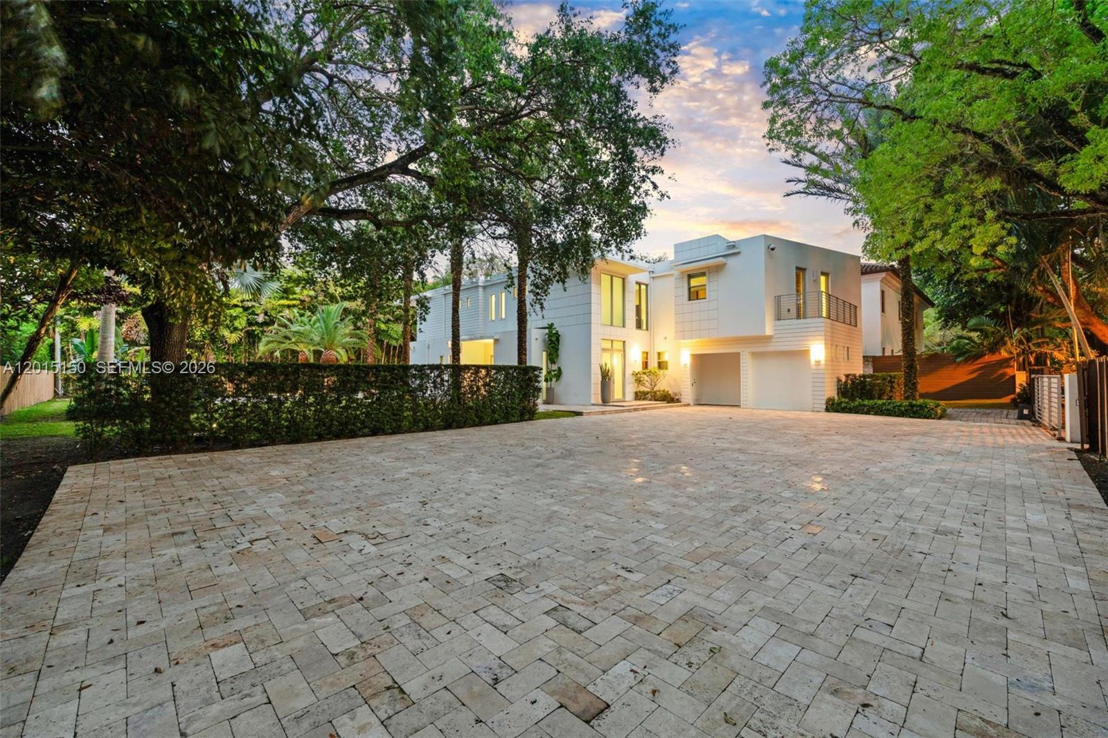 3917 S Le Jeune Rd #-, Miami FL 33146