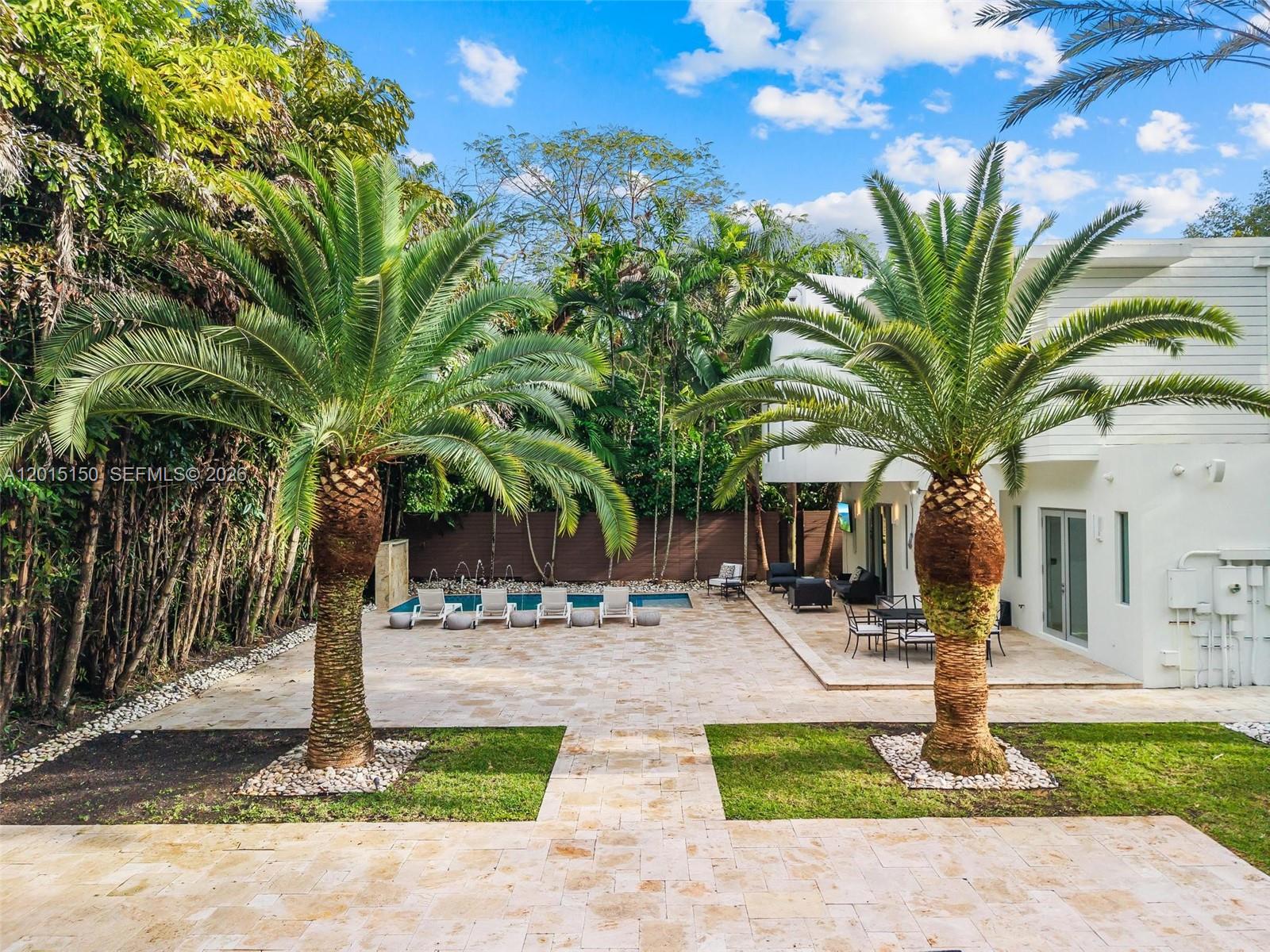 3917 S Le Jeune Rd #-, Miami FL 33146
