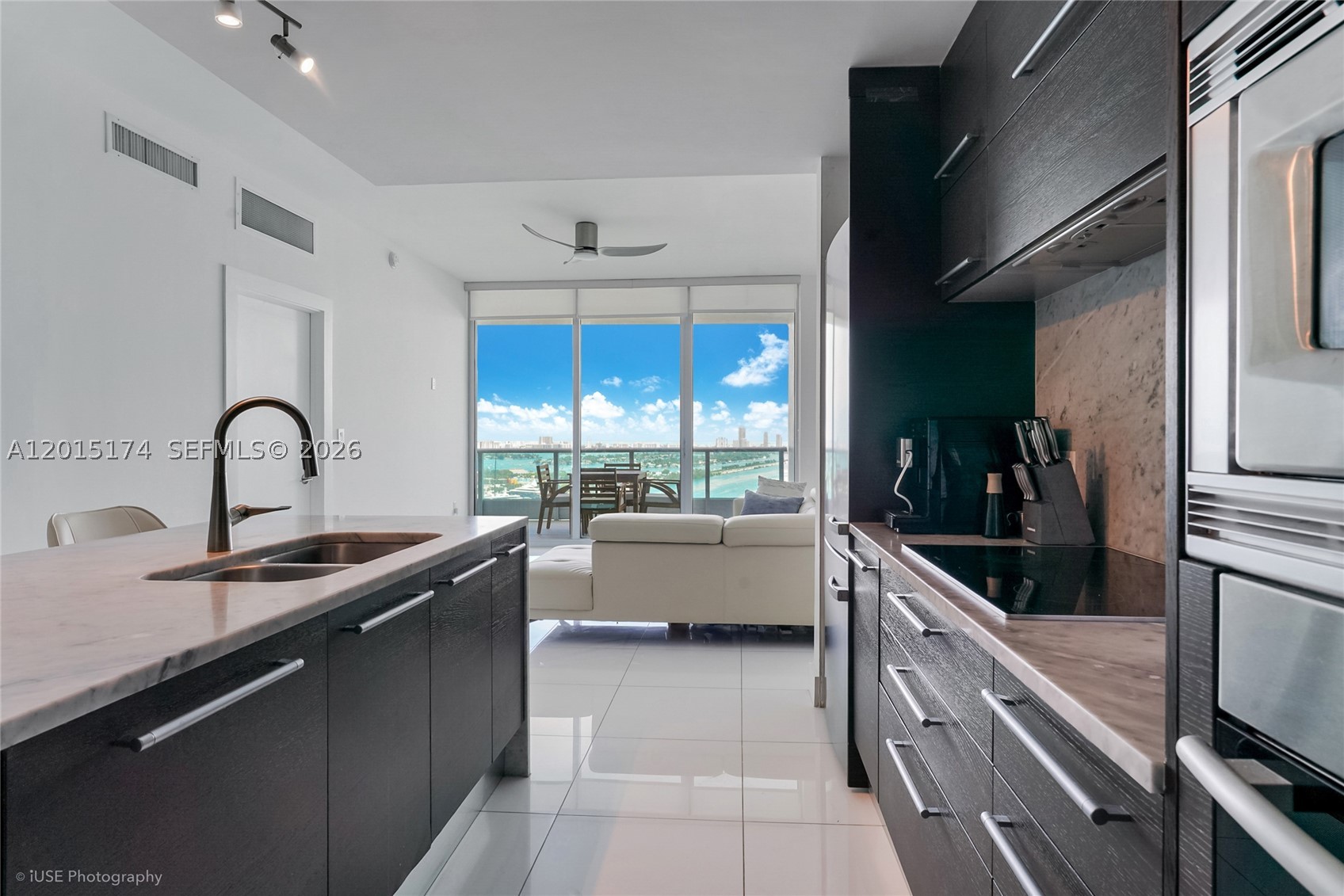 900 Biscayne Blvd #3407, Miami FL 33132