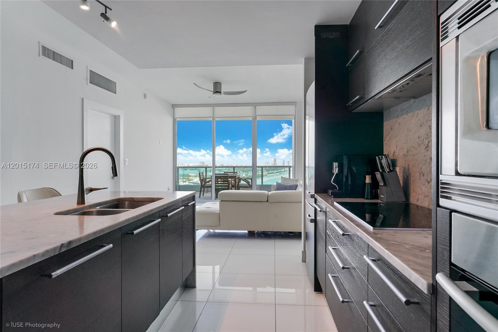 900 Biscayne Blvd #3407, Miami FL 33132