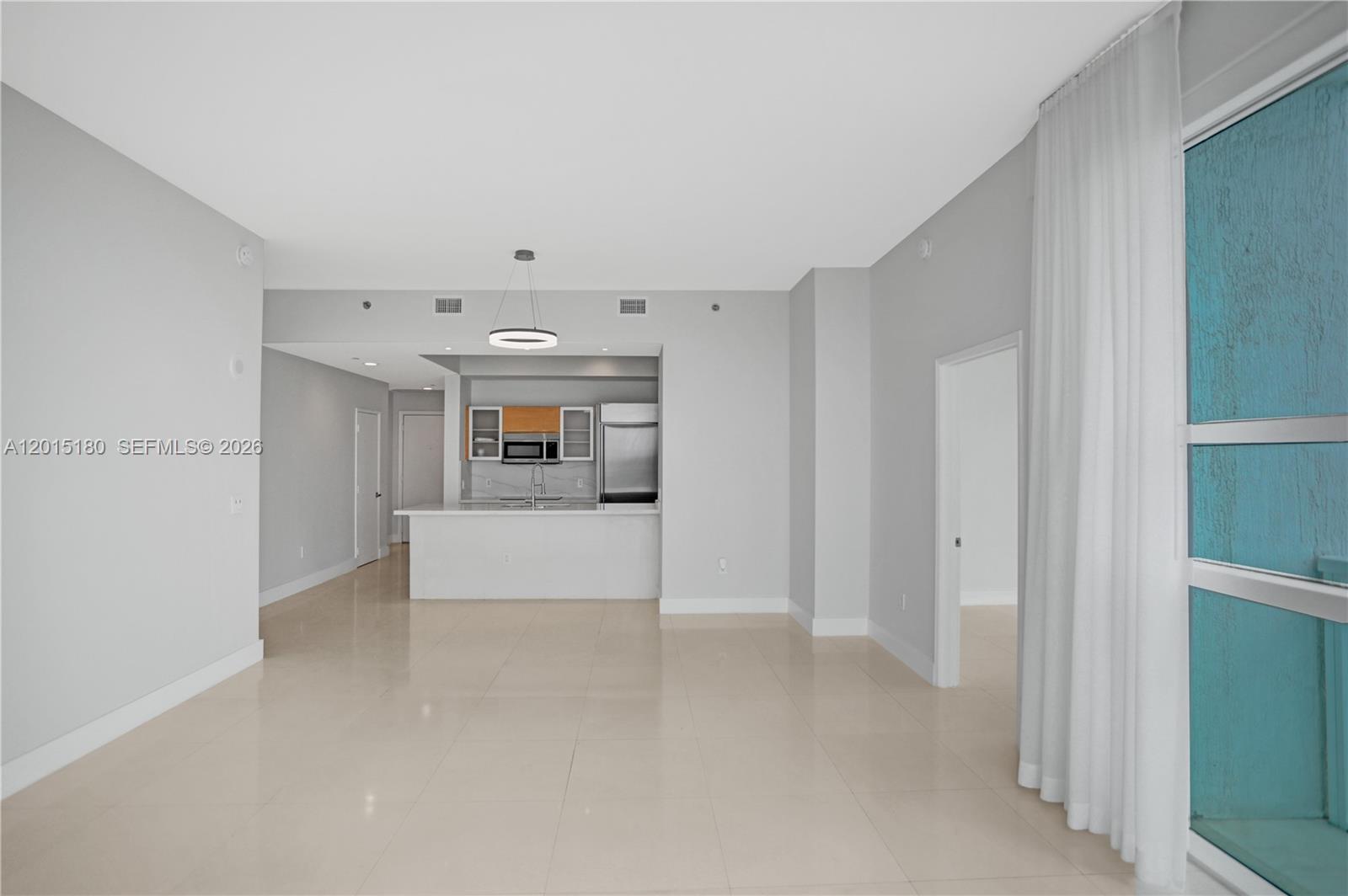 950 Brickell Bay Dr #4610, Miami FL 33131