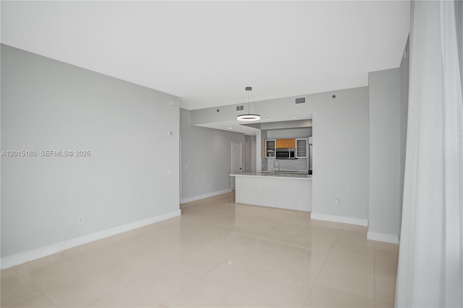 950 Brickell Bay Dr #4610, Miami FL 33131
