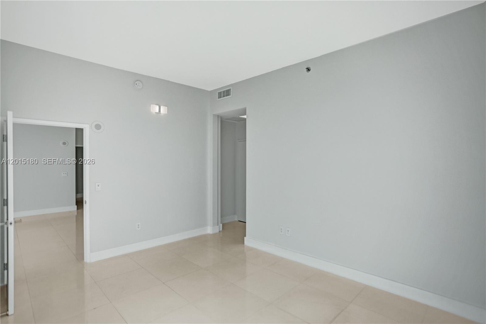 950 Brickell Bay Dr #4610, Miami FL 33131