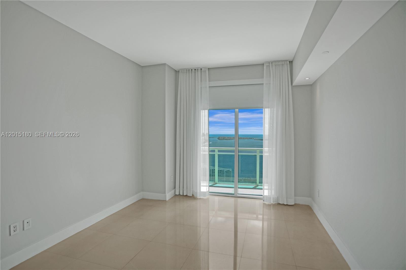 950 Brickell Bay Dr #4610, Miami FL 33131