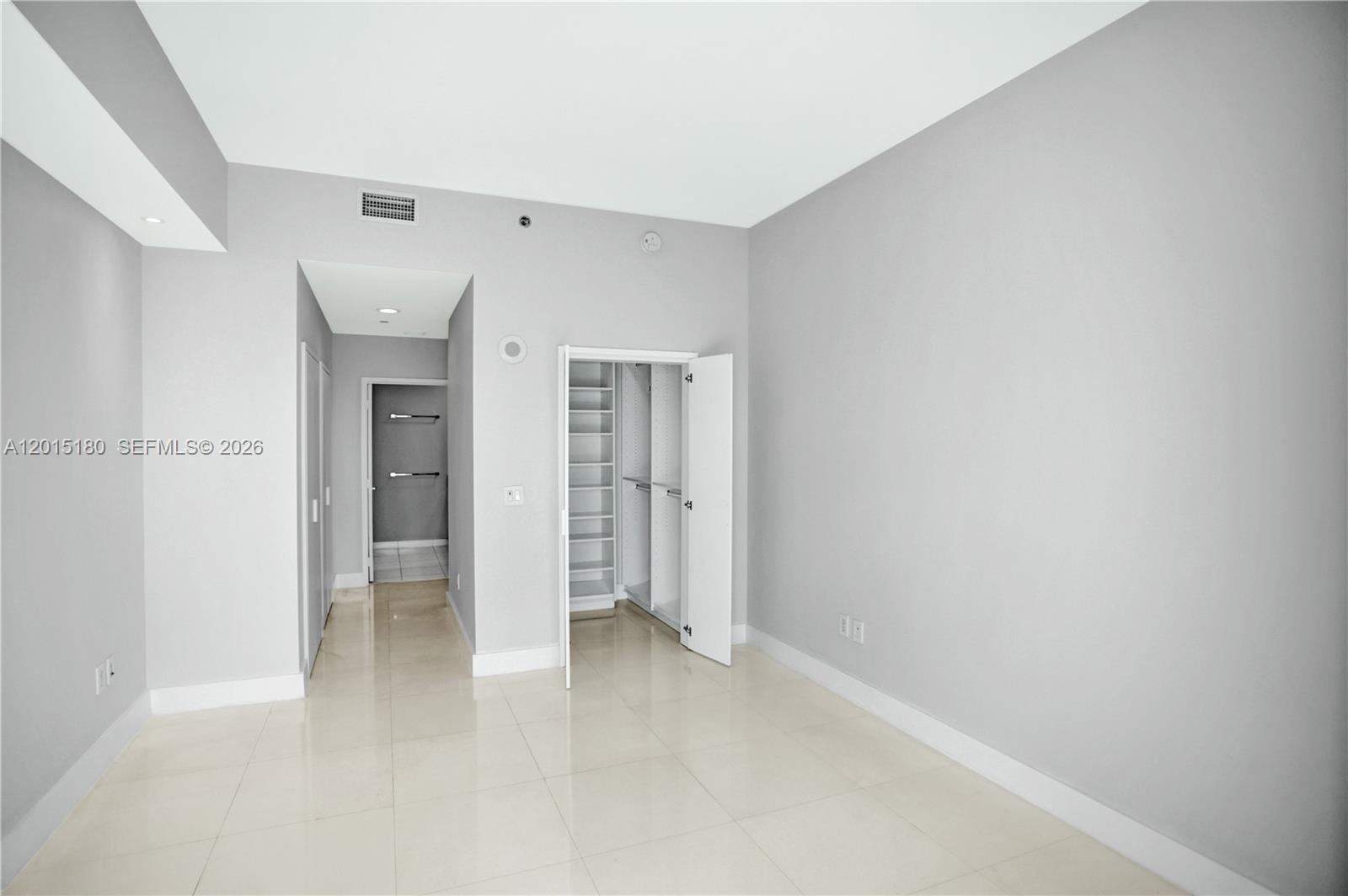 950 Brickell Bay Dr #4610, Miami FL 33131