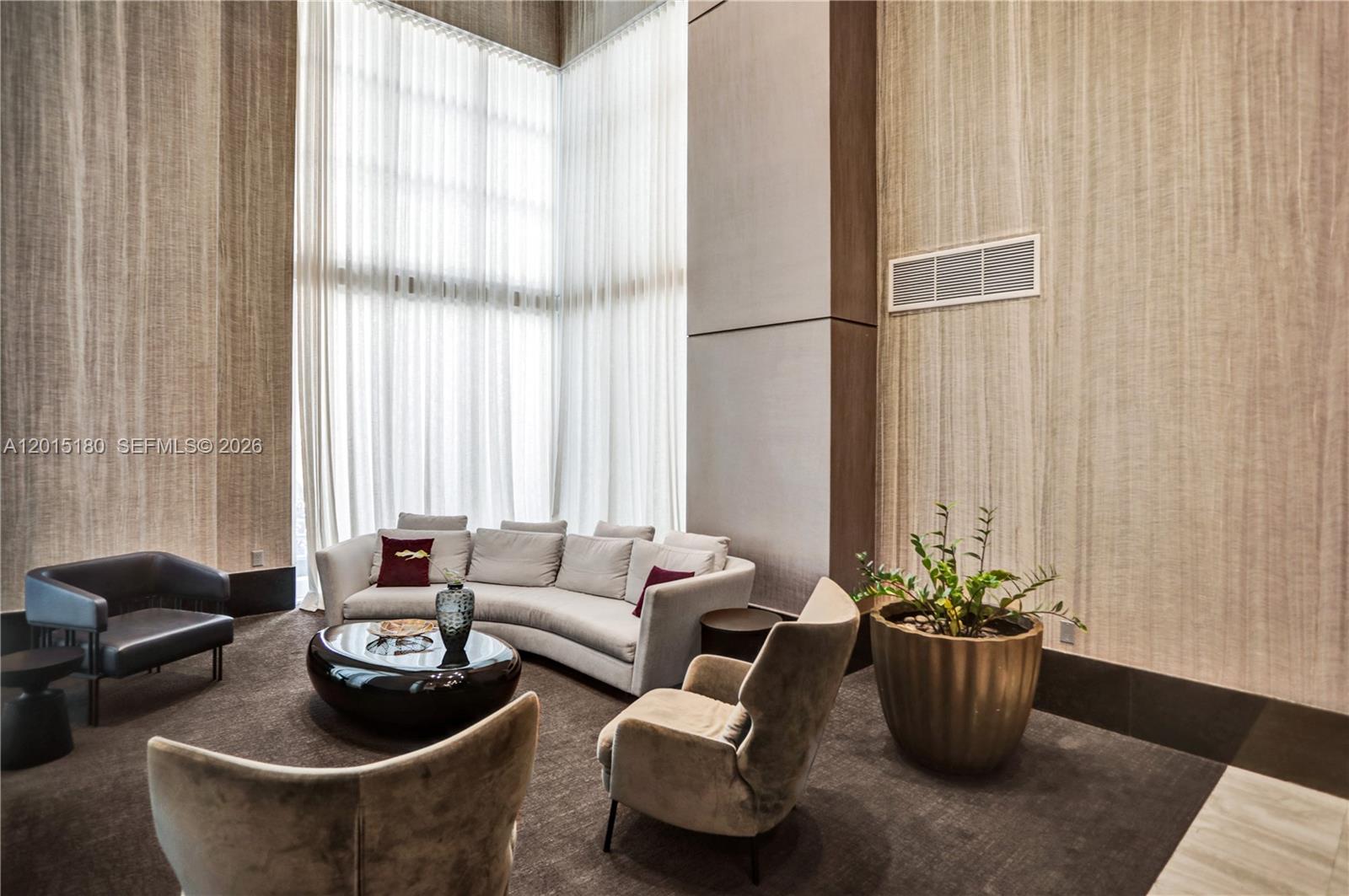 950 Brickell Bay Dr #4610, Miami FL 33131