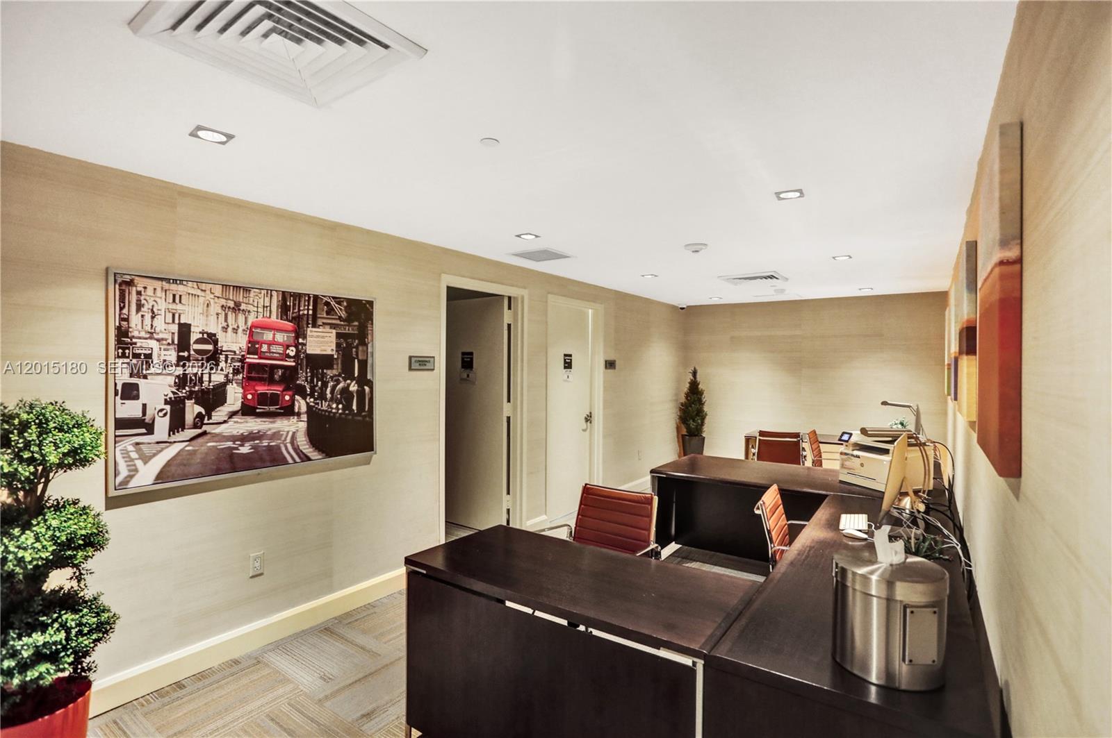 950 Brickell Bay Dr #4610, Miami FL 33131