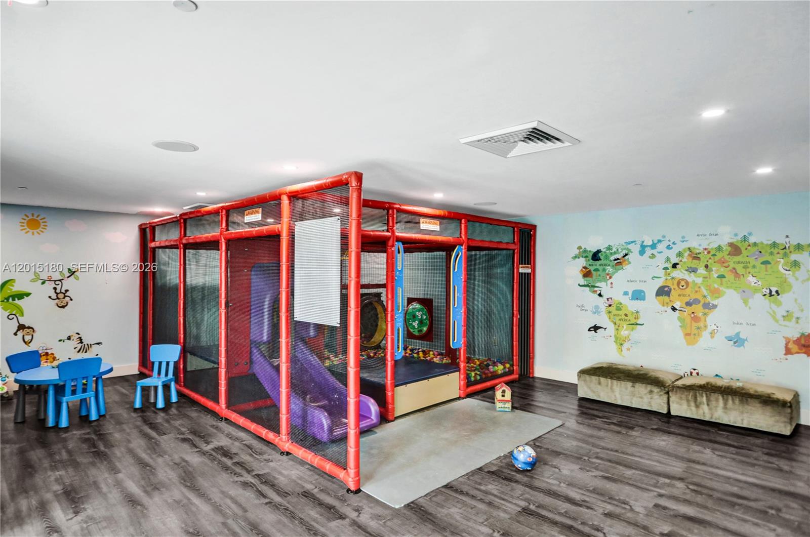 950 Brickell Bay Dr #4610, Miami FL 33131