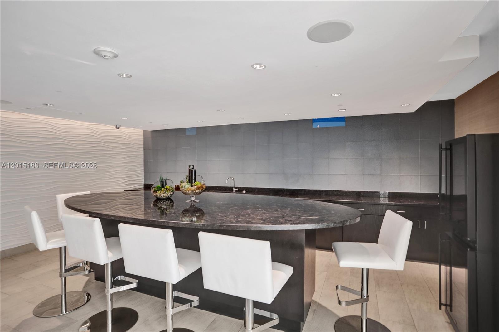 950 Brickell Bay Dr #4610, Miami FL 33131
