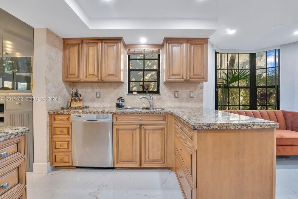 7838 La Mirada Dr, Boca Raton FL 33433