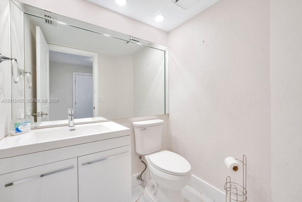 7838 La Mirada Dr, Boca Raton FL 33433