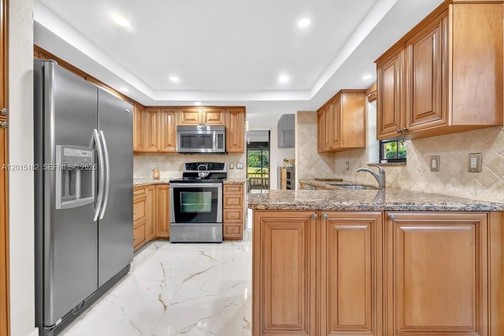 7838 La Mirada Dr, Boca Raton FL 33433