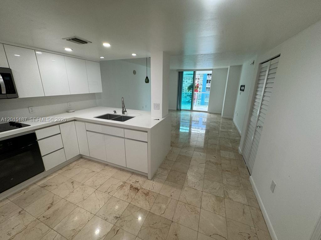 2101 Brickell Ave #1003, Miami FL 33129