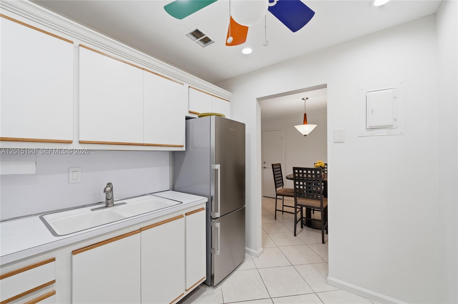6273 Bay Club Dr #2, Fort Lauderdale FL 33308