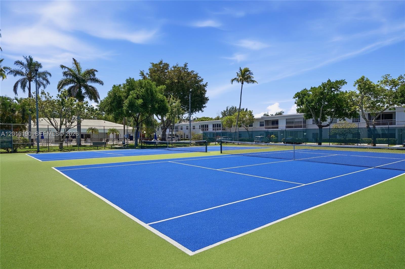 6273 Bay Club Dr #2, Fort Lauderdale FL 33308