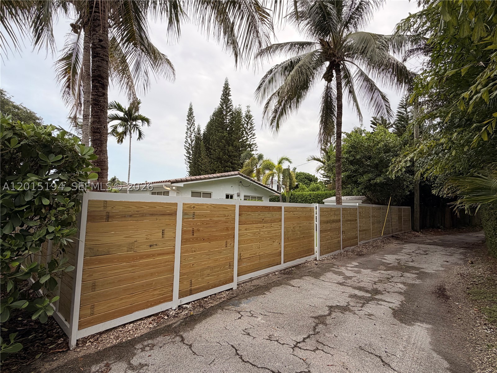11445 N Bayshore Dr, North Miami FL 33181