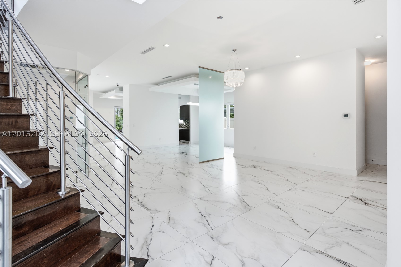 8221 NW 34th Dr, Doral FL 33122