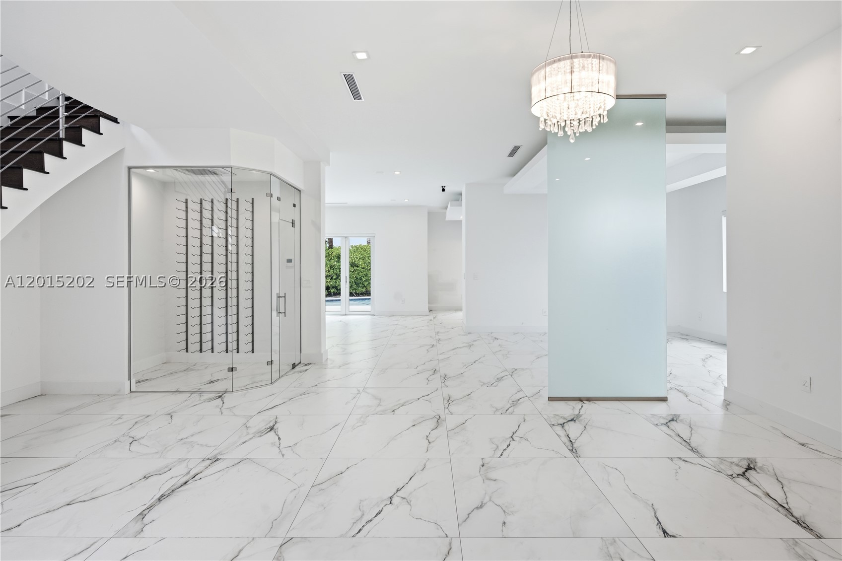 8221 NW 34th Dr, Doral FL 33122