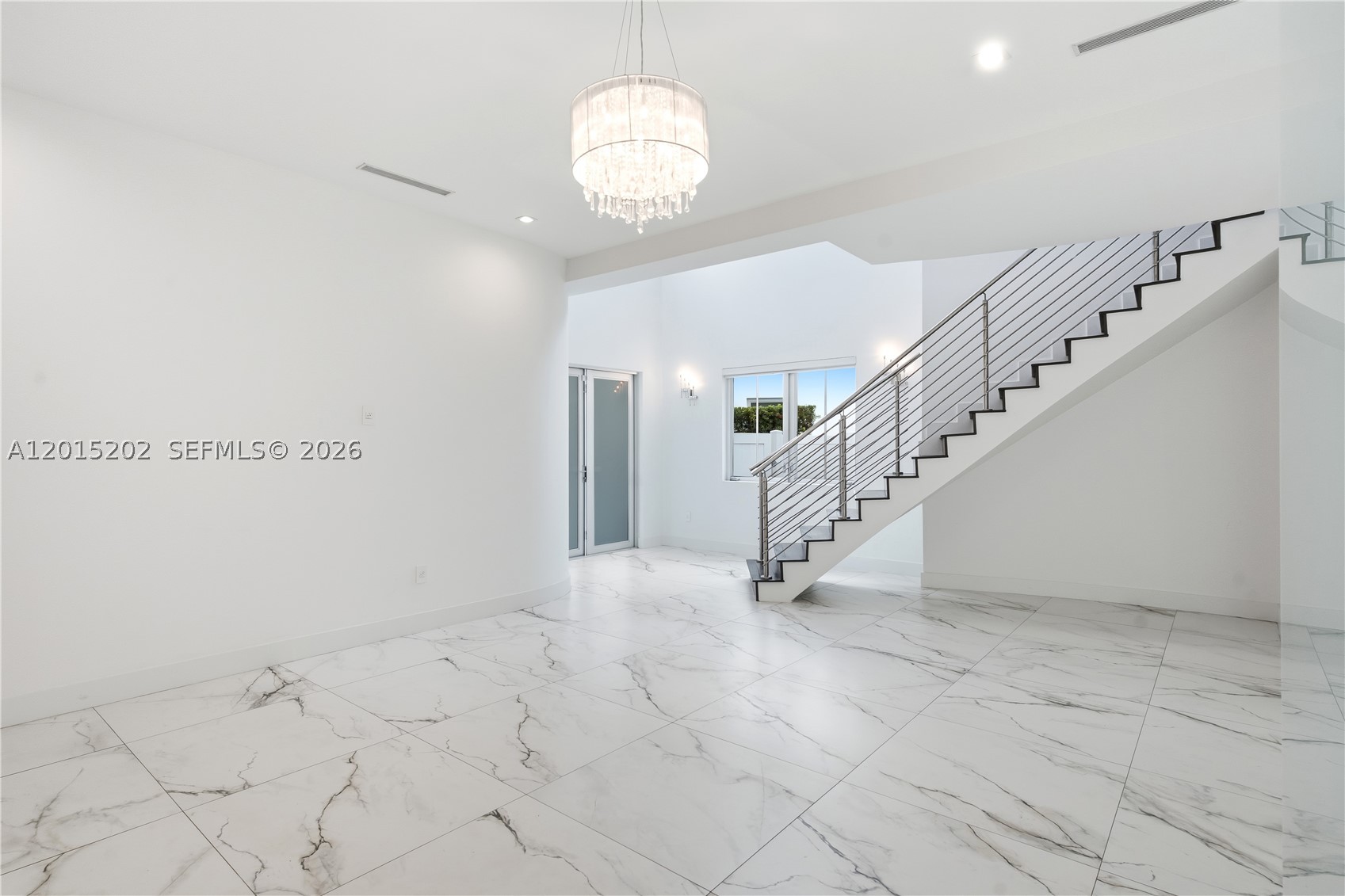 8221 NW 34th Dr, Doral FL 33122