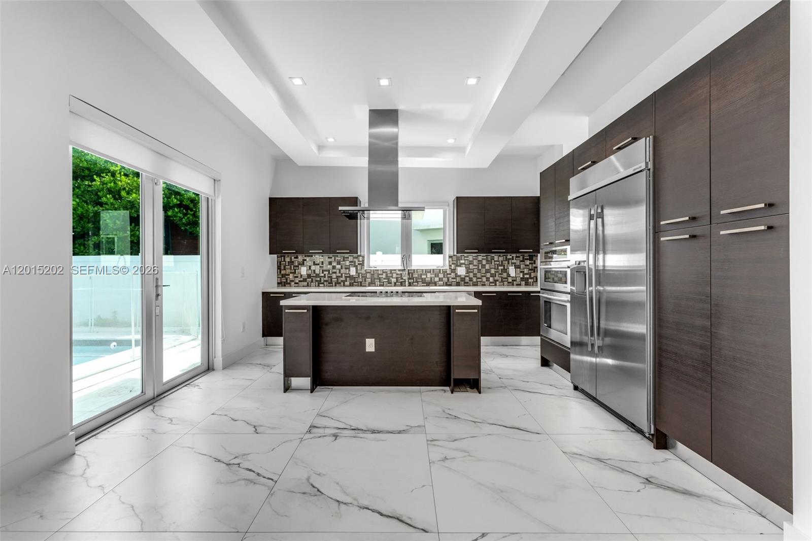 8221 NW 34th Dr, Doral FL 33122