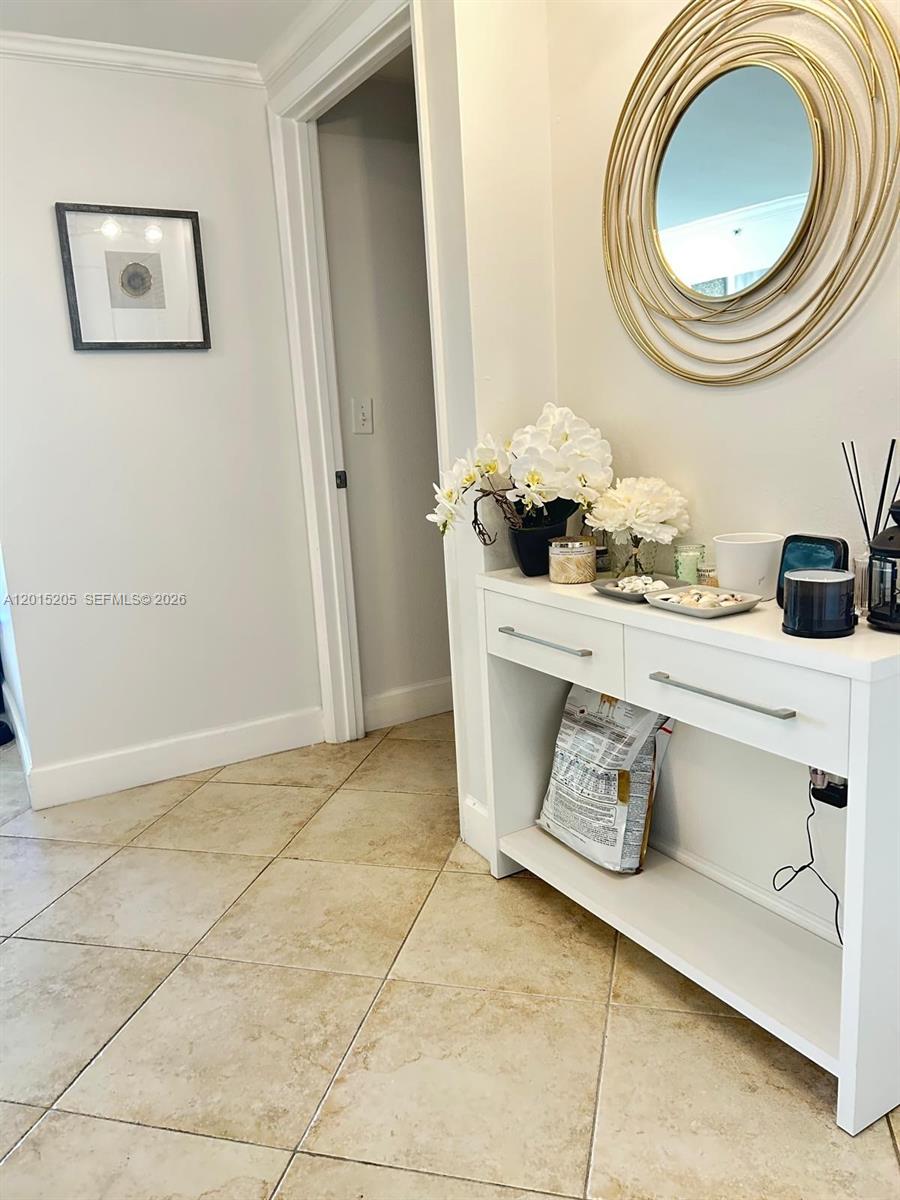625 Casa Loma Blvd #1009, Boynton Beach FL 33435