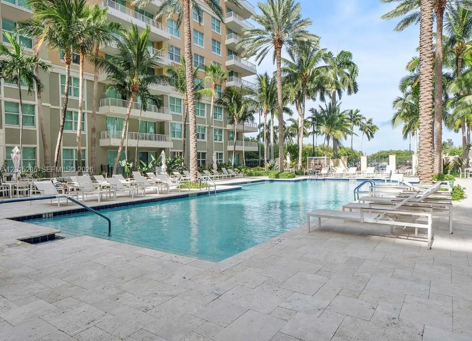 625 Casa Loma Blvd #1009, Boynton Beach FL 33435