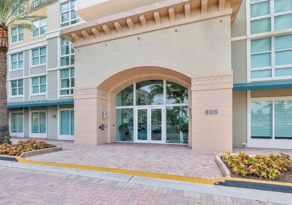625 Casa Loma Blvd #1009, Boynton Beach FL 33435