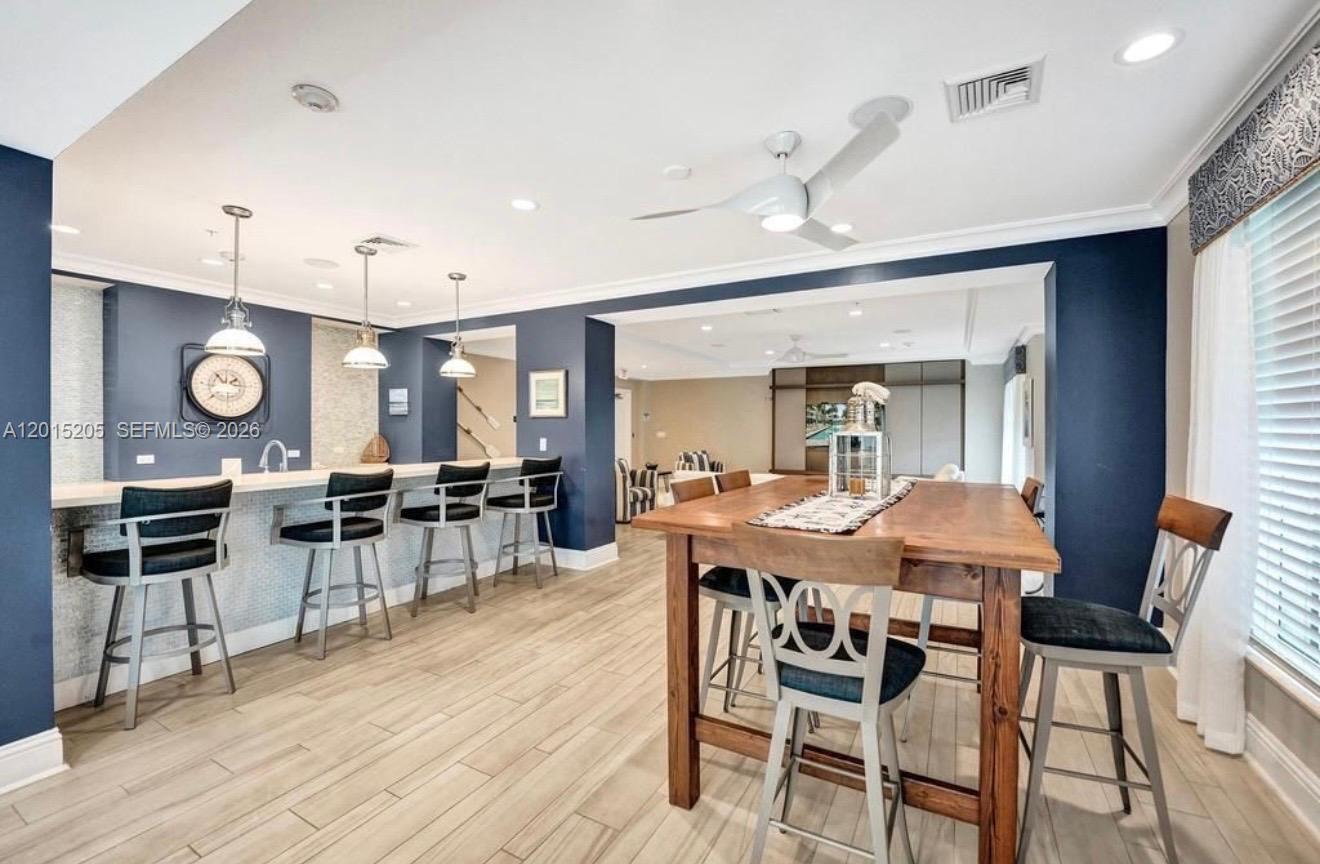 625 Casa Loma Blvd #1009, Boynton Beach FL 33435