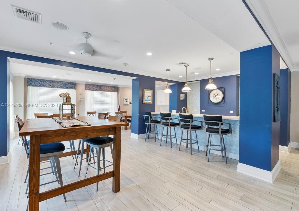 625 Casa Loma Blvd #1009, Boynton Beach FL 33435