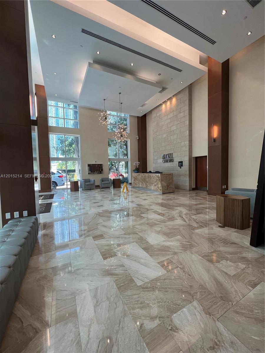 31 SE 5th St #3010, Miami FL 33131