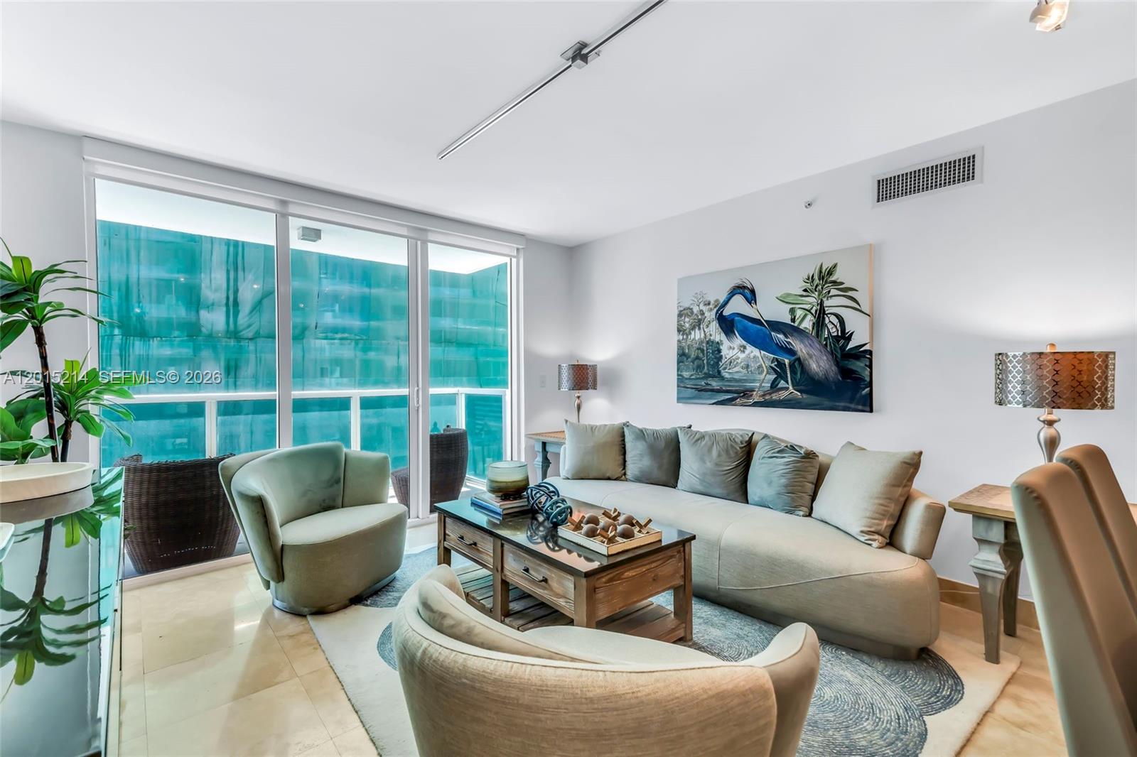31 SE 5th St #3010, Miami FL 33131