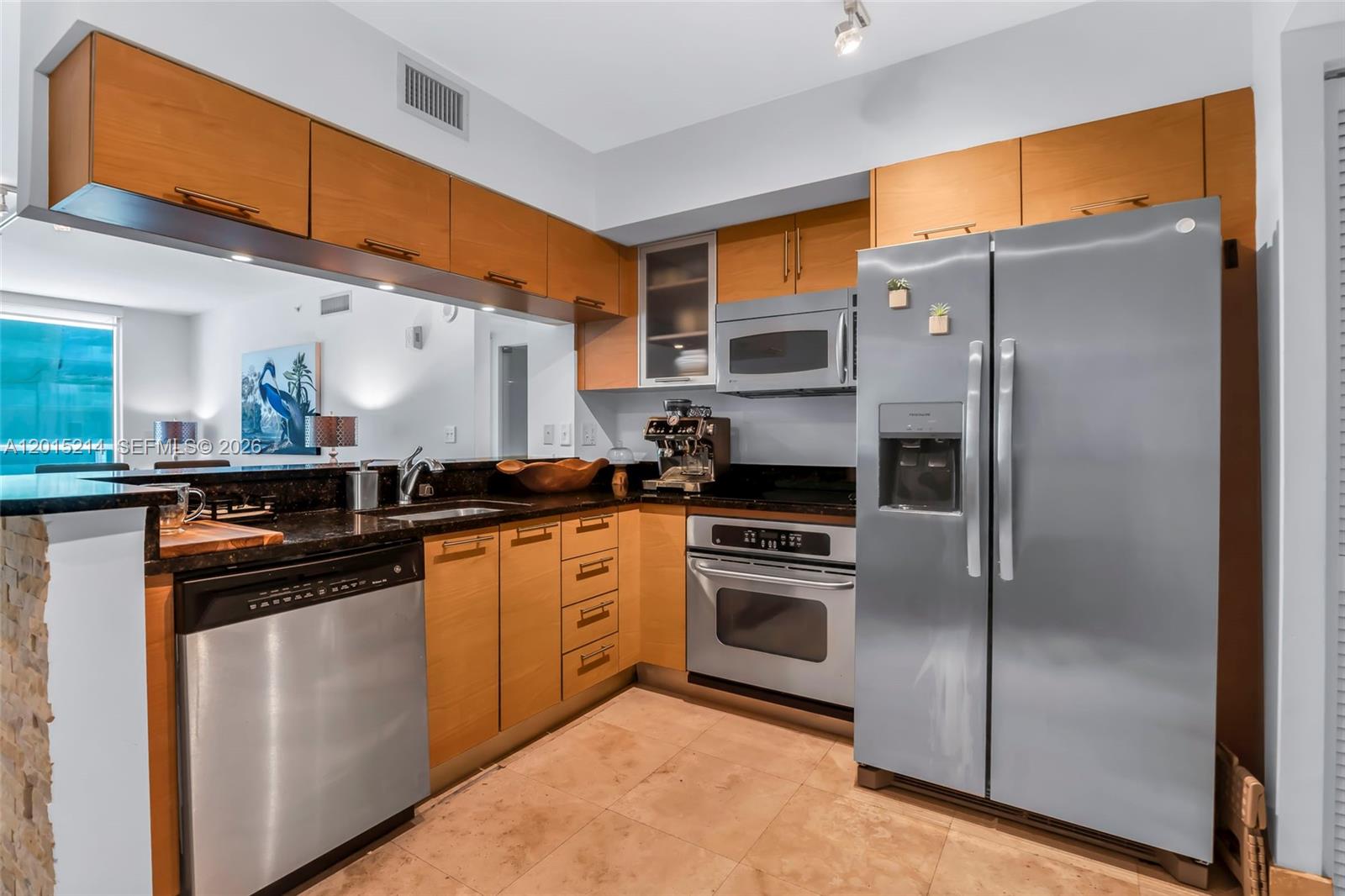 31 SE 5th St #3010, Miami FL 33131