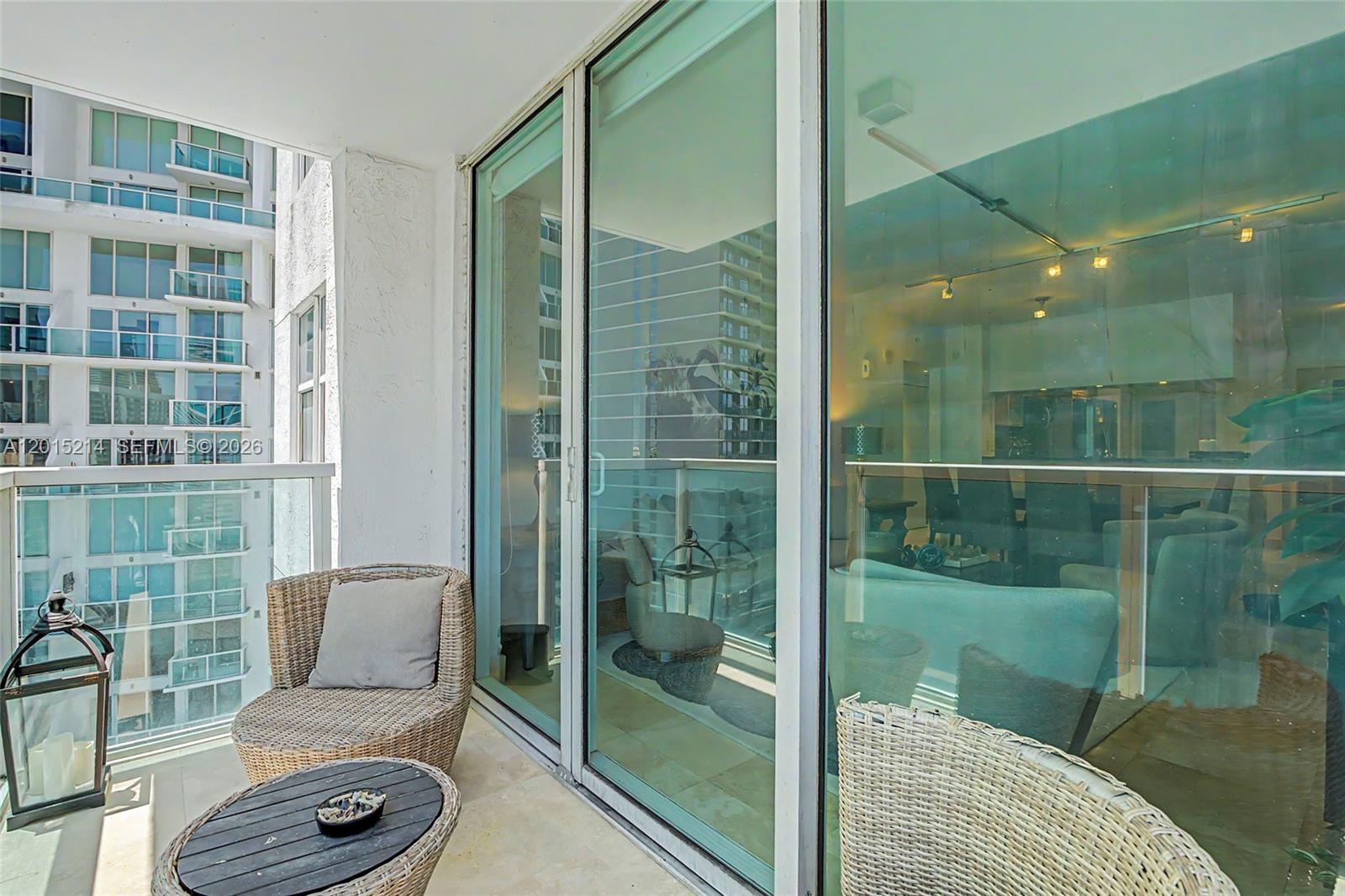 31 SE 5th St #3010, Miami FL 33131